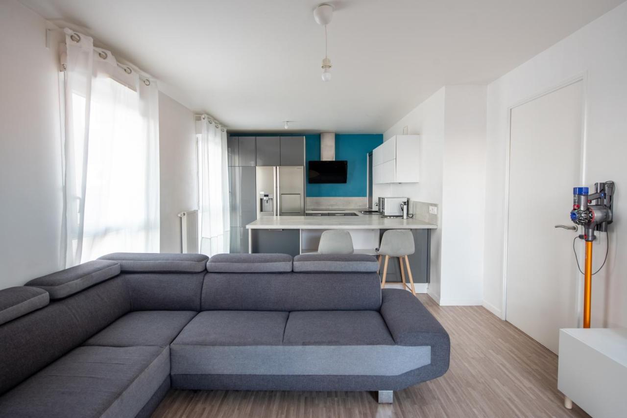 Appartements De 2 Ou 3 Chambres A 40 Minutes De Paris Courcouronnes Dış mekan fotoğraf