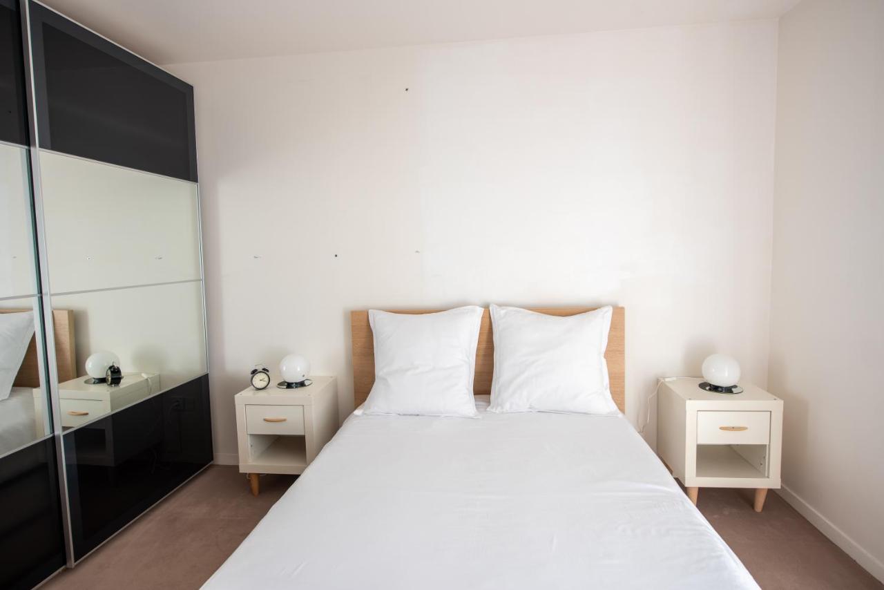 Appartements De 2 Ou 3 Chambres A 40 Minutes De Paris Courcouronnes Dış mekan fotoğraf