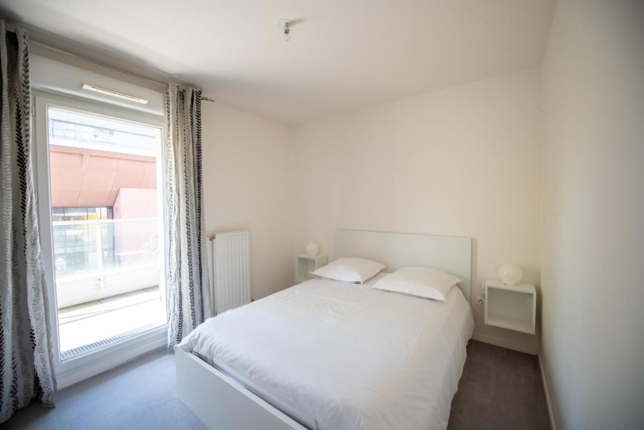 Appartements De 2 Ou 3 Chambres A 40 Minutes De Paris Courcouronnes Dış mekan fotoğraf