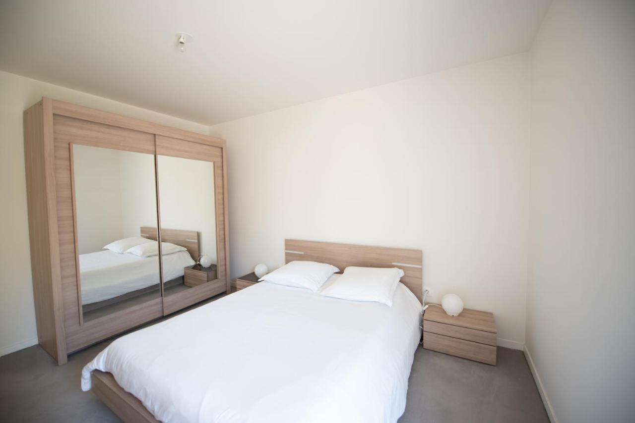 Appartements De 2 Ou 3 Chambres A 40 Minutes De Paris Courcouronnes Dış mekan fotoğraf
