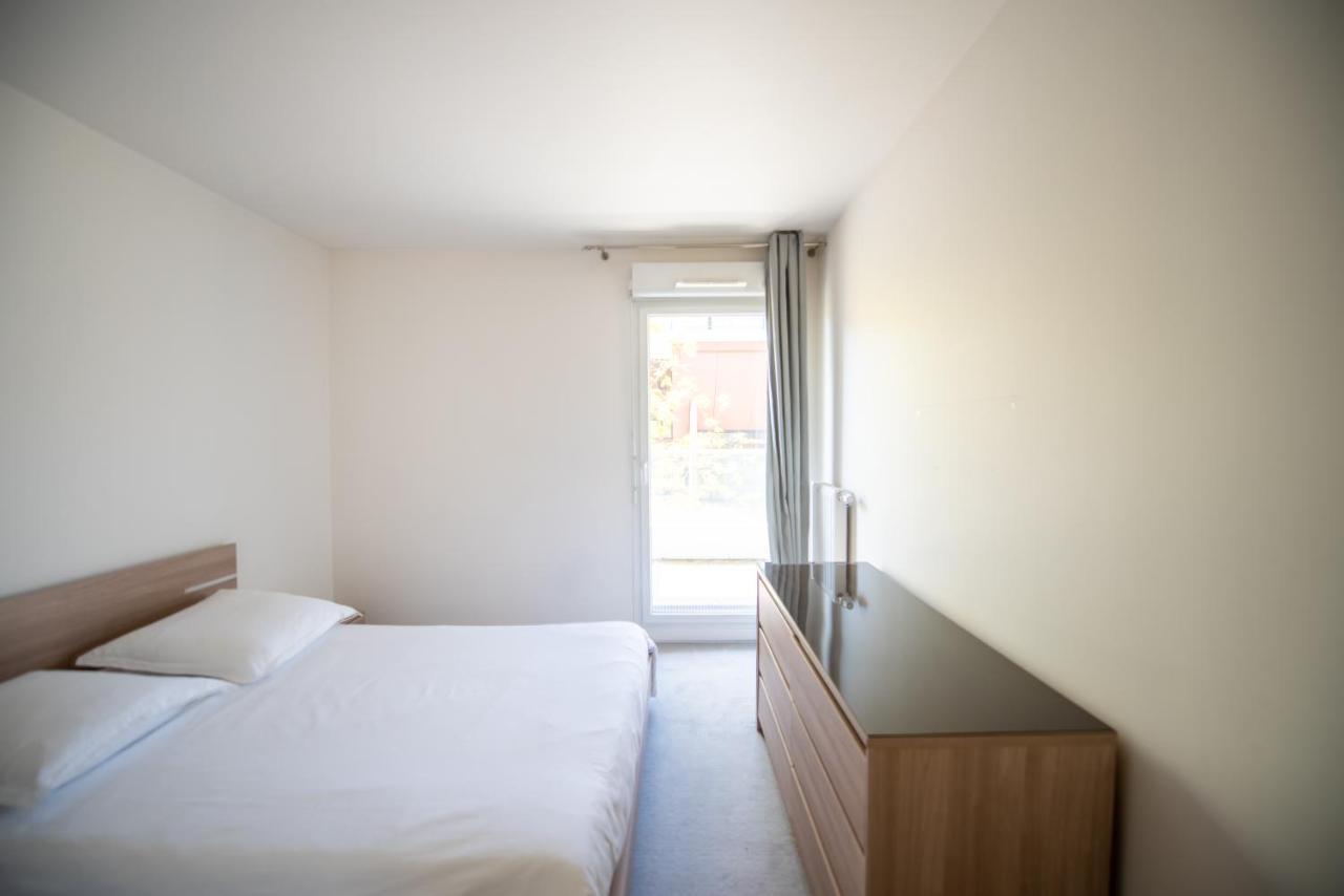 Appartements De 2 Ou 3 Chambres A 40 Minutes De Paris Courcouronnes Dış mekan fotoğraf